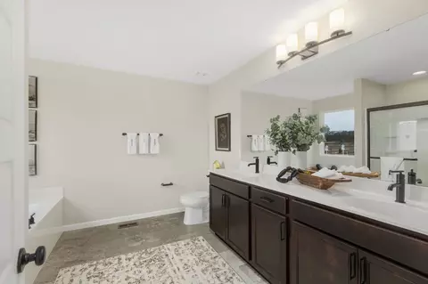 Bath - 1020 Clover Hill Ct, Sullivan, MO 63080 photo 13 of 31