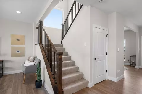 Entry Way - 1020 Clover Hill Ct, Sullivan, MO 63080 photo 8 of 24