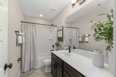 Bath - 1020 Clover Hill Ct, Sullivan, MO 63080 photo 15 of 31