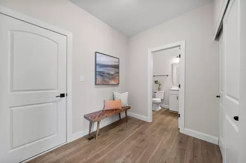 Entry Way - 1020 Clover Hill Ct, Sullivan, MO 63080 photo 7 of 24
