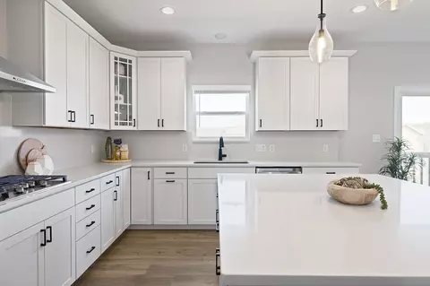 Kitchen - 1020 Clover Hill Ct, Sullivan, MO 63080 photo 10 of 30