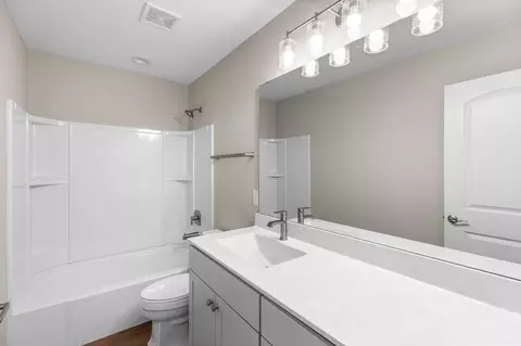 Bath - 1020 Clover Hill Ct, Sullivan, MO 63080 photo 19 of 31