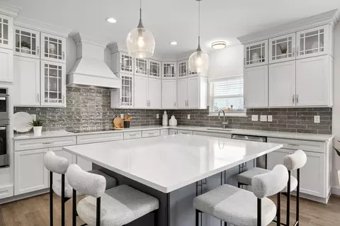 Kitchen - 1020 Clover Hill Ct, Sullivan, MO 63080 photo 4 of 30