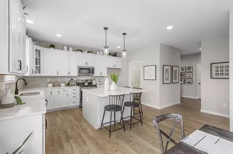 Kitchen - 1020 Clover Hill Ct, Sullivan, MO 63080 photo 16 of 30