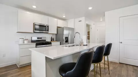 Kitchen - 1932 E Corriente Dr #1299, Salem, UT 84653 photo 1 of 9