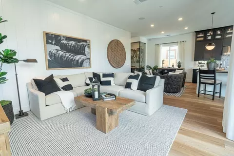 Living - 1080 Vinaza Ln, Paso Robles, CA 93446 photo 1 of 11