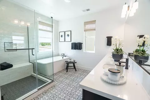 Bath - 1080 Vinaza Ln, Paso Robles, CA 93446 photo 5 of 8