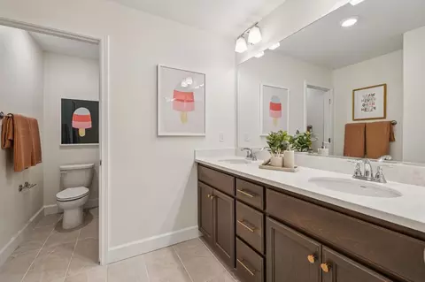 Bath - 2684 Wesley Way, Chico, CA 95973 photo 6 of 6