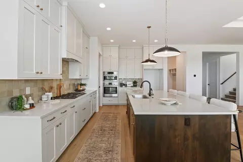 Kitchen - 2230 N Peakhurt Ave, Kuna, ID 83634 photo 3 of 6