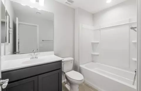 Bath - 6728 W Ebbets Way, Florence, AZ 85132 photo 2 of 9