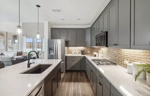 Kitchen - 11045 Abbotsbury Rd, Haslet, TX 76052 photo 3 of 4