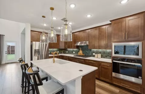 Kitchen - 11045 Abbotsbury Rd, Haslet, TX 76052 photo 4 of 4