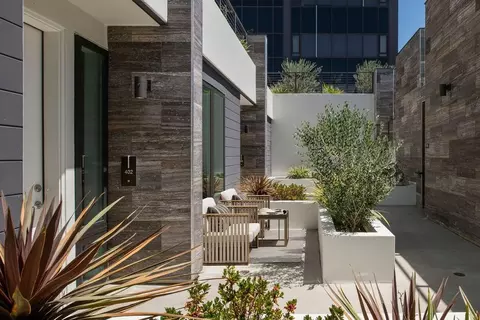 380 Cordova St #101, Pasadena, CA 91101