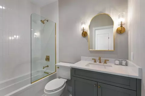 Bath - 1 Juniper Ln, Yaphank, NY 11980 photo 9 of 13