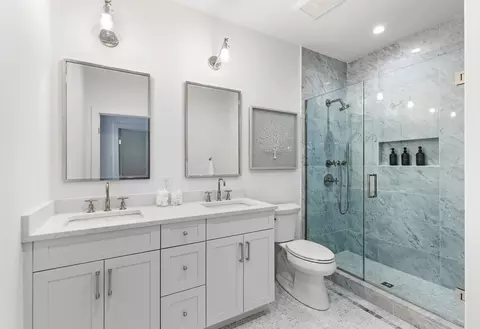 Bath - 1 Juniper Ln, Yaphank, NY 11980 photo 11 of 13