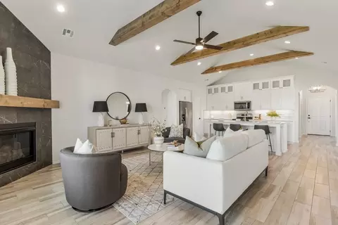 Living - 16185 S 89th E Ave, Bixby, OK 74008 photo 2 of 9