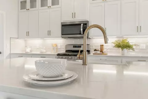 Kitchen - 16185 S 89th E Ave, Bixby, OK 74008 photo 2 of 10