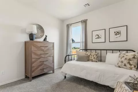 Bedroom - 16185 S 89th E Ave, Bixby, OK 74008 photo 3 of 9