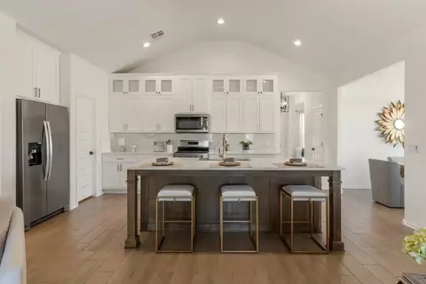 Kitchen - 16185 S 89th E Ave, Bixby, OK 74008 photo 8 of 10