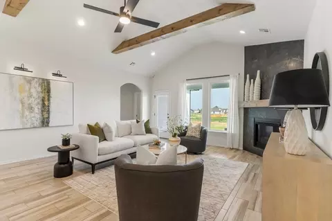 Living - 16185 S 89th E Ave, Bixby, OK 74008 photo 5 of 9