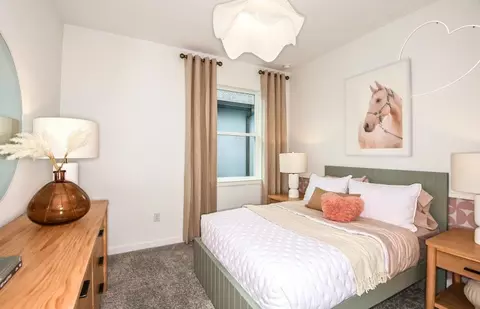 Bedroom - 3362 Yellow Leaf Cir, Spring Hill, FL 34609 photo 3 of 3