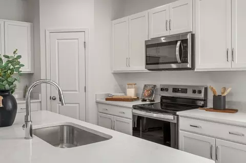 Kitchen - 111 Jasper Way, White Bluff, TN 37187 photo 2 of 4