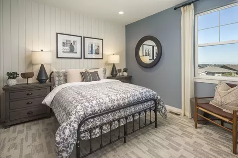 Bedroom - 2093 Falling Leaf, Windsor, CO 80550 photo 4 of 13