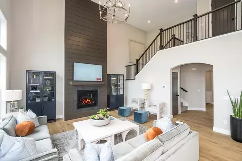 Living - 2705 Buckridge Dr, Cincinnati, OH 45233 photo 6 of 18