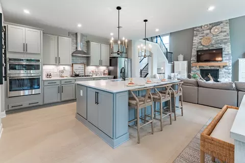 Kitchen - 2705 Buckridge Dr, Cincinnati, OH 45233 photo 6 of 13