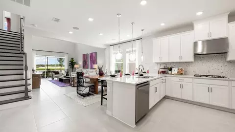 Kitchen - 13610 Cornerstone Way, Parrish, FL 34219 photo 4 of 12
