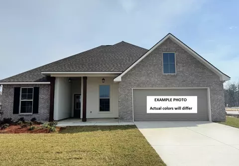 307 Hidden Meadows Dr, Lafayette, LA 70506