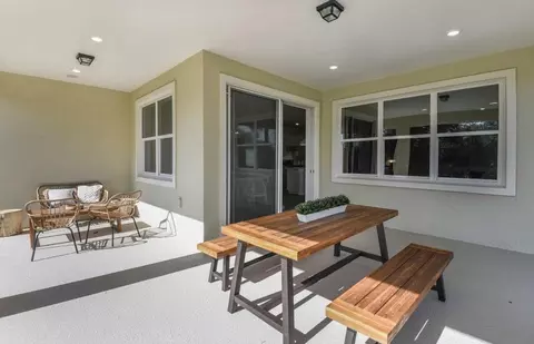 Exterior - 11244 Meadow River Way, Parrish, FL 34219 photo 2 of 7