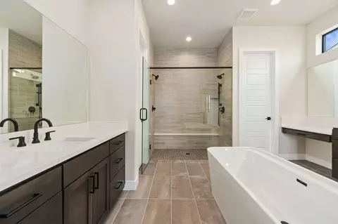 Bath - 1619 Flourish Dr, Windsor, CO 80550 photo 3 of 6