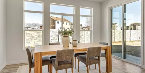 Dining - 3381 S 2410 W, Syracuse, UT 84075 photo 1 of 2