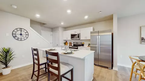 9436 Lovegrass Dr SW, Cedar Rapids, IA 52404