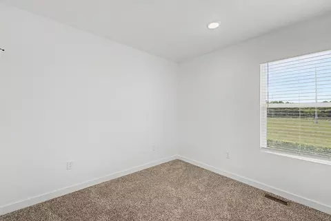 Bedroom - 611 Apollo Ave, Centerton, AR 72719 photo 5 of 8