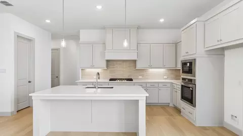 Kitchen - 2037 Bluestem Rd, Celina, TX 75009 photo 2 of 5