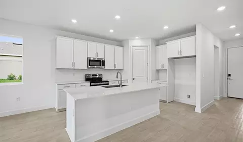 Kitchen - 9210 Players Dr, Spring Hill, FL 34613 photo 3 of 5