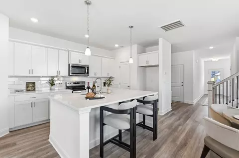 Kitchen - Fox Gap Ln, Hixson, TN 37343 photo 6 of 6