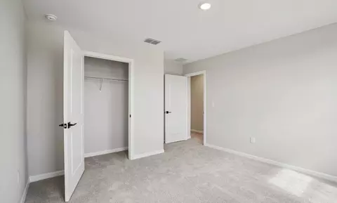 Bedroom - 10164 Hidden Hammock Loop, Parrish, FL 34219 photo 2 of 6