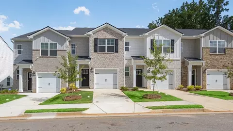 5021 Oakwood Rd, Stone Mountain, GA 30088