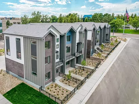 35 Ascent Trl, Englewood, CO 80112