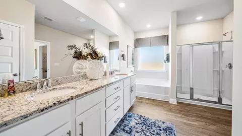 Bath - 28025 Hallow Trl, Elberta, AL 36530 photo 6 of 13