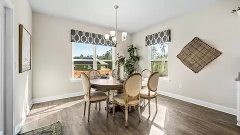 Dining - 28025 Hallow Trl, Elberta, AL 36530 photo 3 of 5