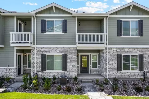 135 Robin Rd, Johnstown, CO 80534