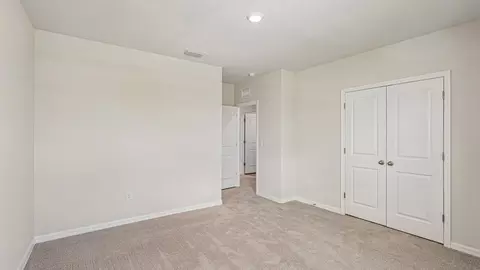 Bedroom - 10422 Charlotte Dr, Parrish, FL 34219 photo 8 of 12