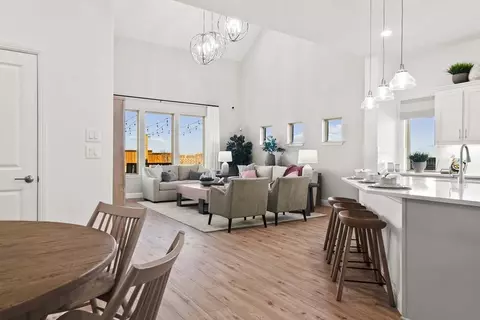 Entry Way - 601 Trinity St, Van Alstyne, TX 75495 photo 1 of 2