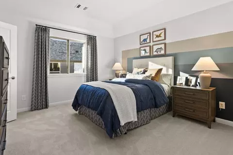 Bedroom - 601 Trinity St, Van Alstyne, TX 75495 photo 4 of 5