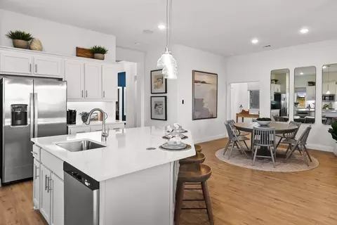 Kitchen - 601 Trinity St, Van Alstyne, TX 75495 photo 4 of 6