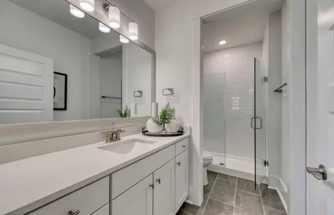 Bath - 204 River Edge Dr, Myrtle Beach, SC 29588 photo 3 of 3